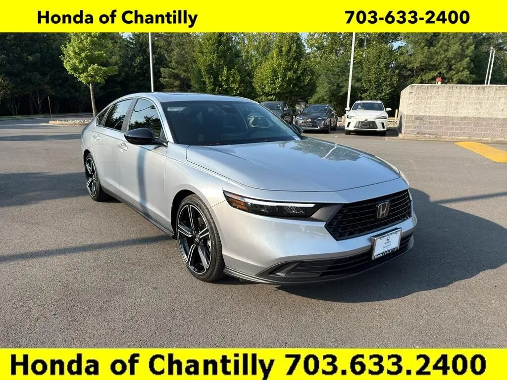 2025 Honda Accord Hybrid Sport — photo 1 of 13