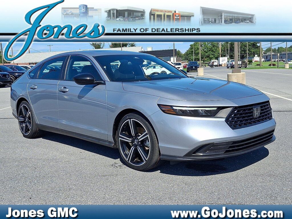 2023 Honda Accord Hybrid Sport — photo 1 of 13
