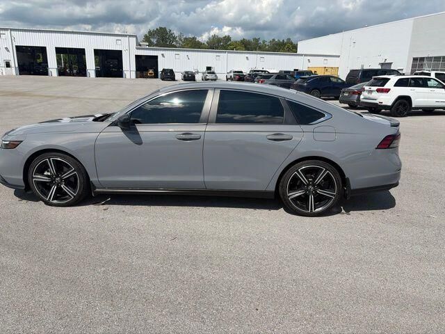 2024 Honda Accord Hybrid Sport — photo 1 of 26
