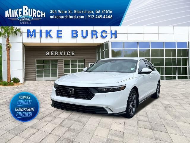 2025 Honda Accord Hybrid EX-L — photo 1 of 13