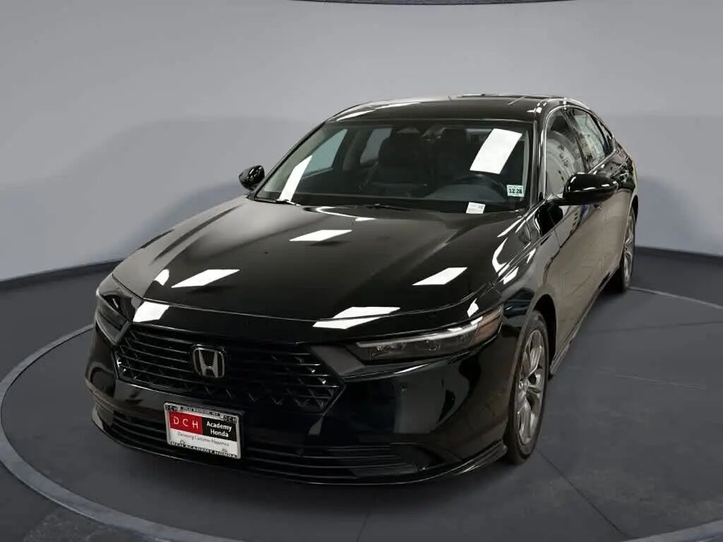 2024 Honda Accord Hybrid EX-L — photo 1 of 13