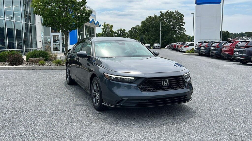 2024 Honda Accord Hybrid EX-L — photo 1 of 14