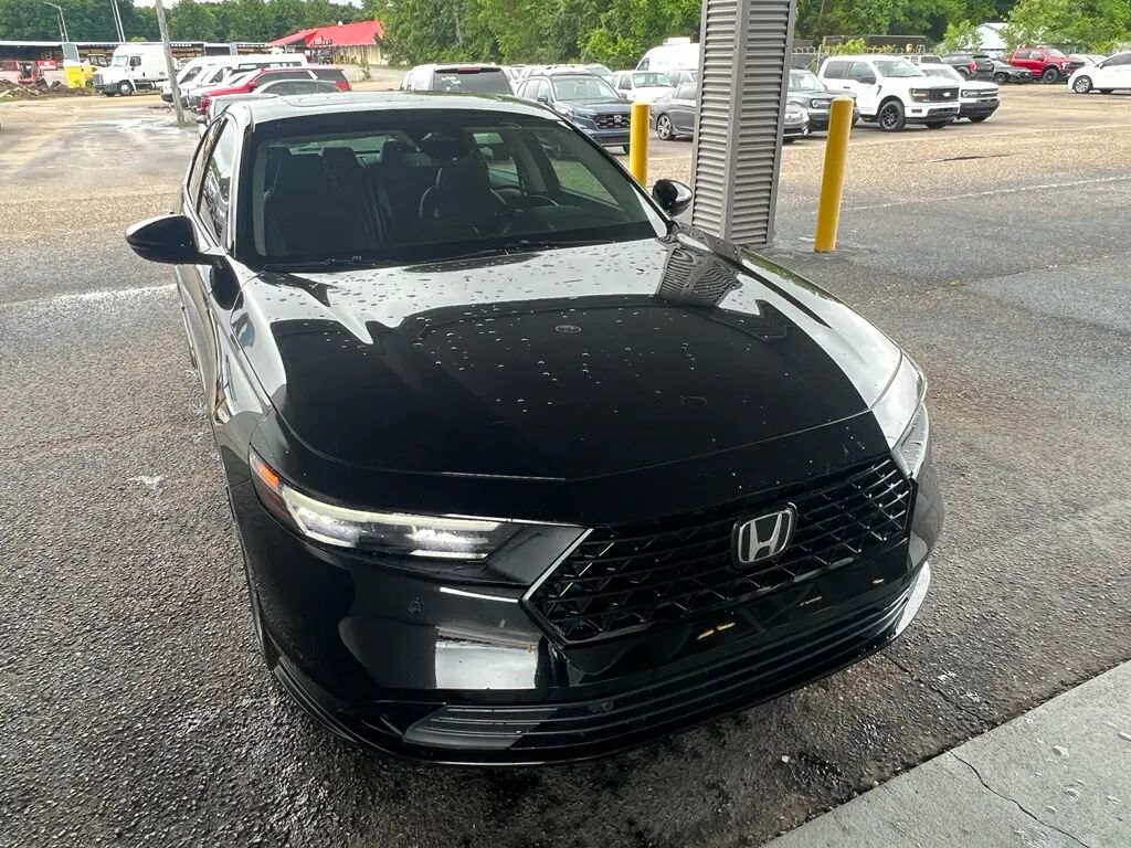 2024 Honda Accord Hybrid EX-L — photo 1 of 25