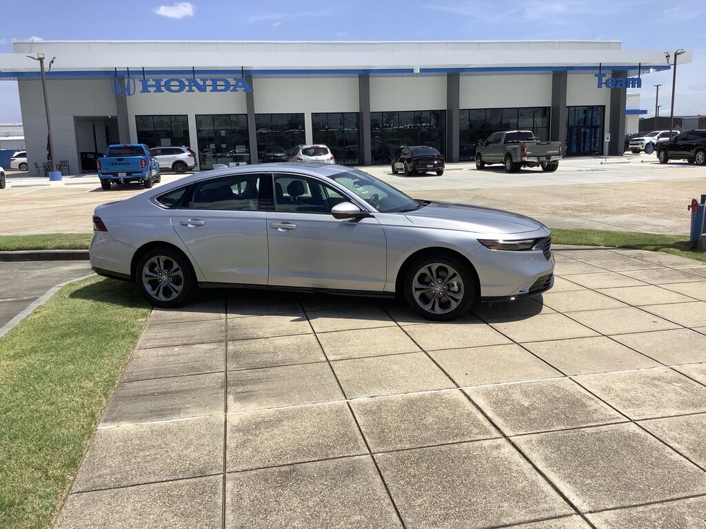2025 Honda Accord Hybrid HYBRID EX-L — photo 1 of 7