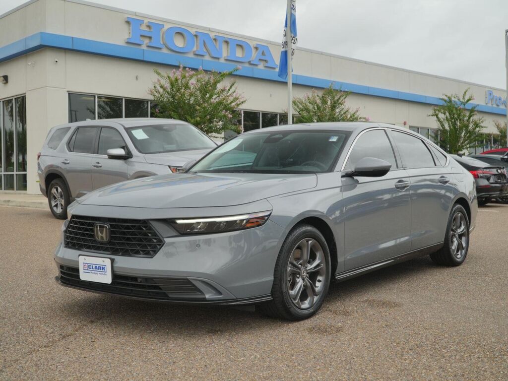 2024 Honda Accord Hybrid EX-L — photo 1 of 13