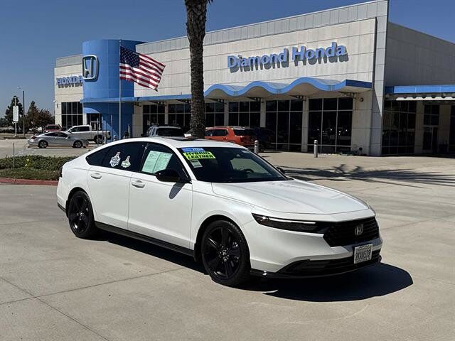 2024 Honda Accord Hybrid HYBRID SPORT-L — photo 1 of 7