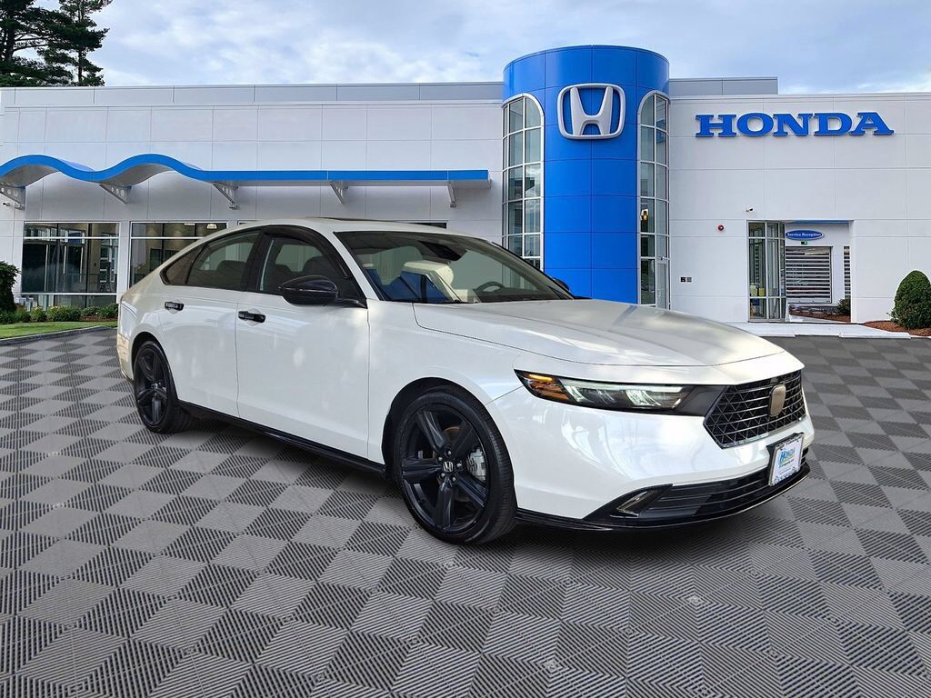 2024 Honda Accord Hybrid HYBRID SPORT-L — photo 1 of 7