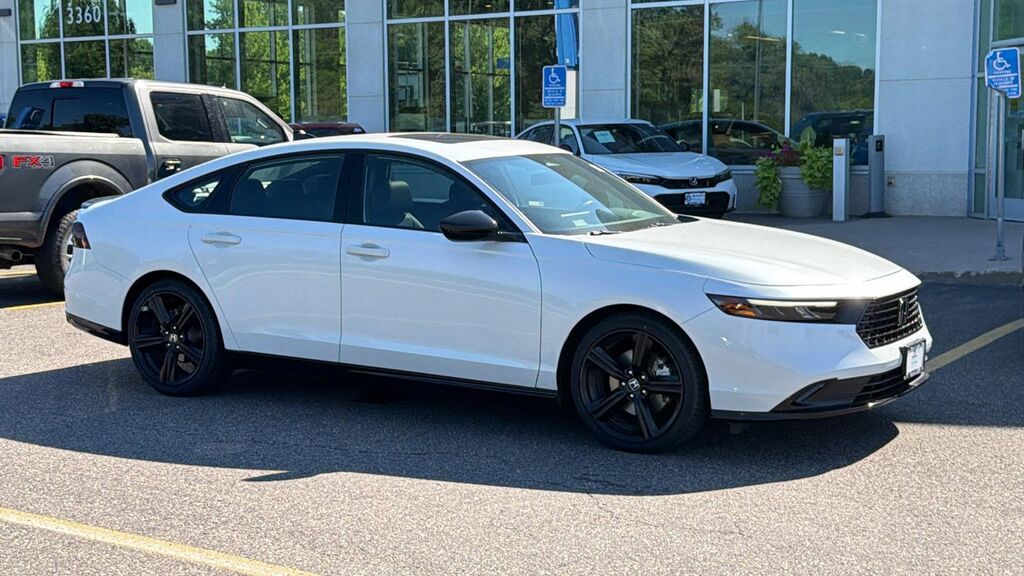 2025 Honda Accord Hybrid Sport-L — photo 1 of 1