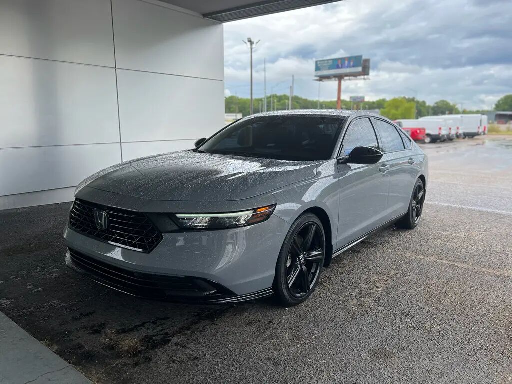 2023 Honda Accord Hybrid Sport-L — photo 1 of 13