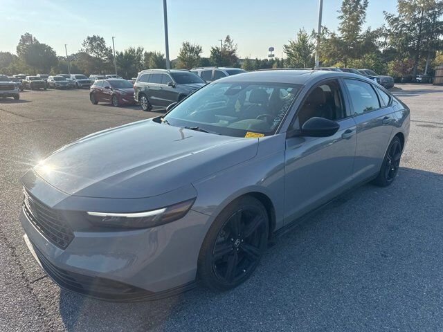 2024 Honda Accord Hybrid Sport-L — photo 1 of 14