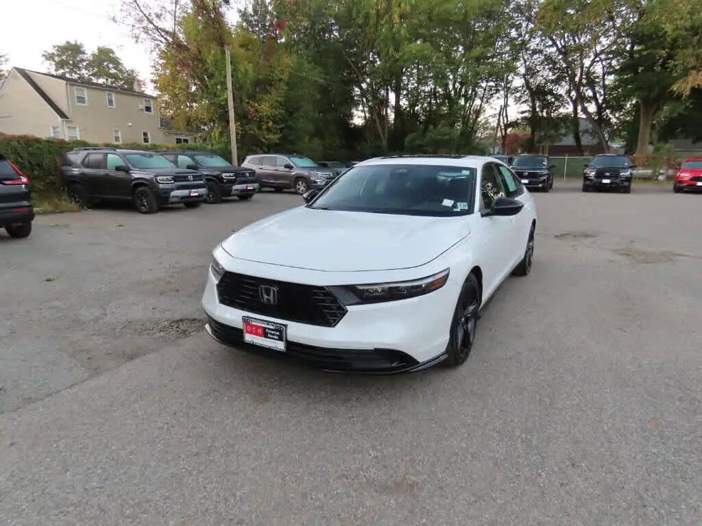 2024 Honda Accord Hybrid Sport-L — photo 1 of 13