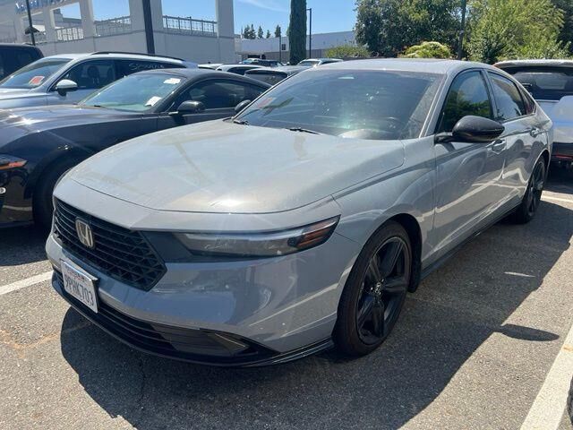 2025 Honda Accord Hybrid Sport-L — photo 1 of 46