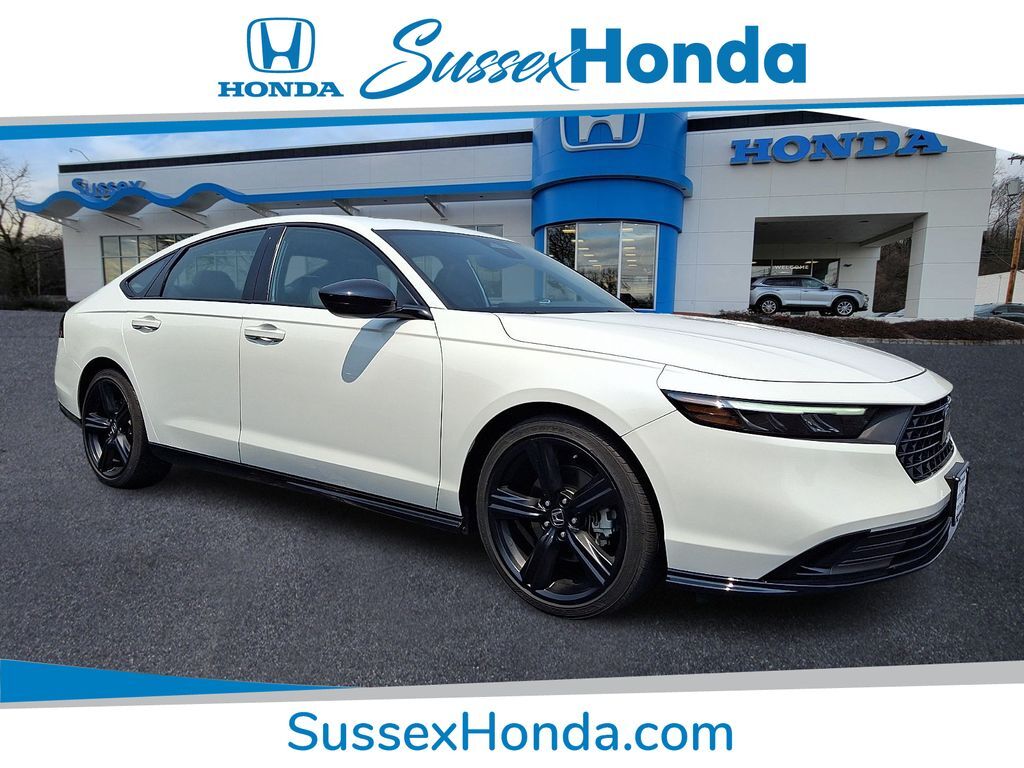 2023 Honda Accord Hybrid Sport-L — photo 1 of 13