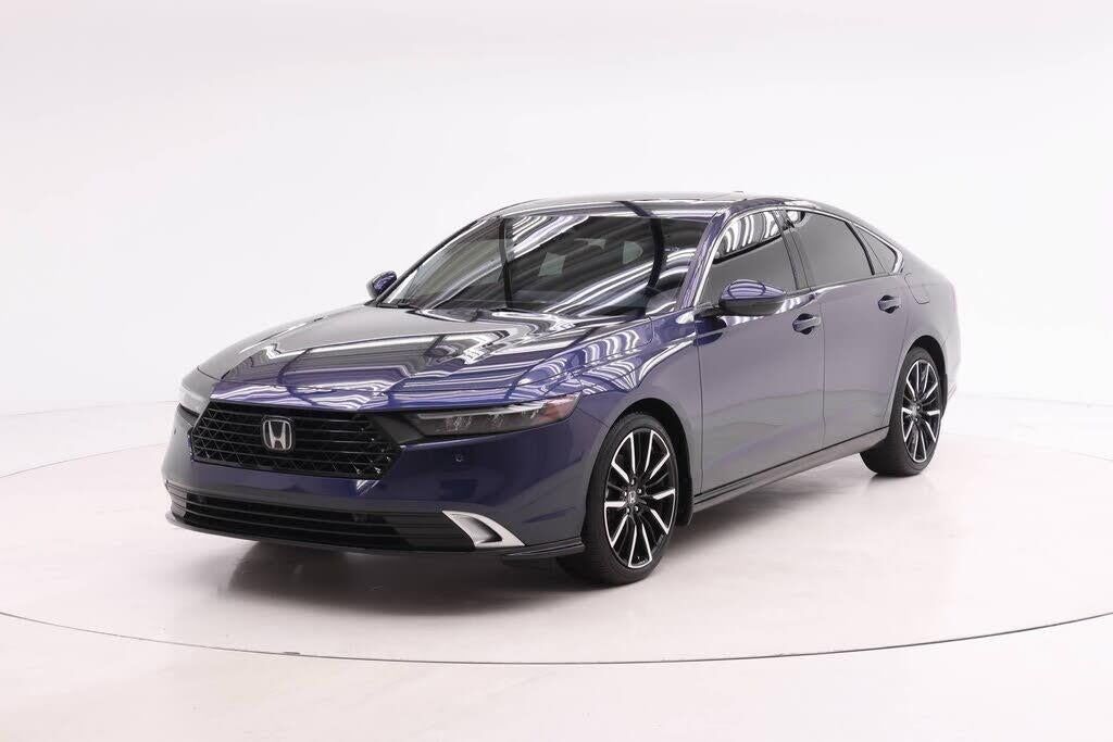2024 Honda Accord Hybrid Touring — photo 1 of 1