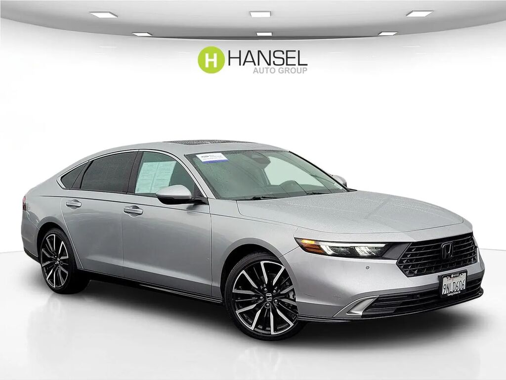 2024 Honda Accord Hybrid Touring — photo 1 of 13