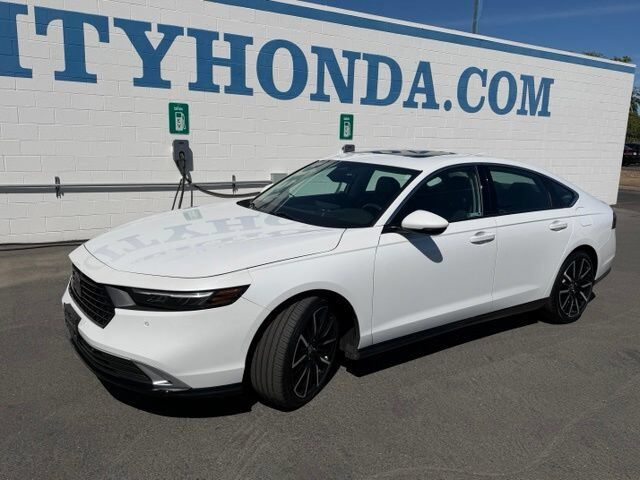 2023 Honda Accord Hybrid HYBRID TRG — photo 1 of 1