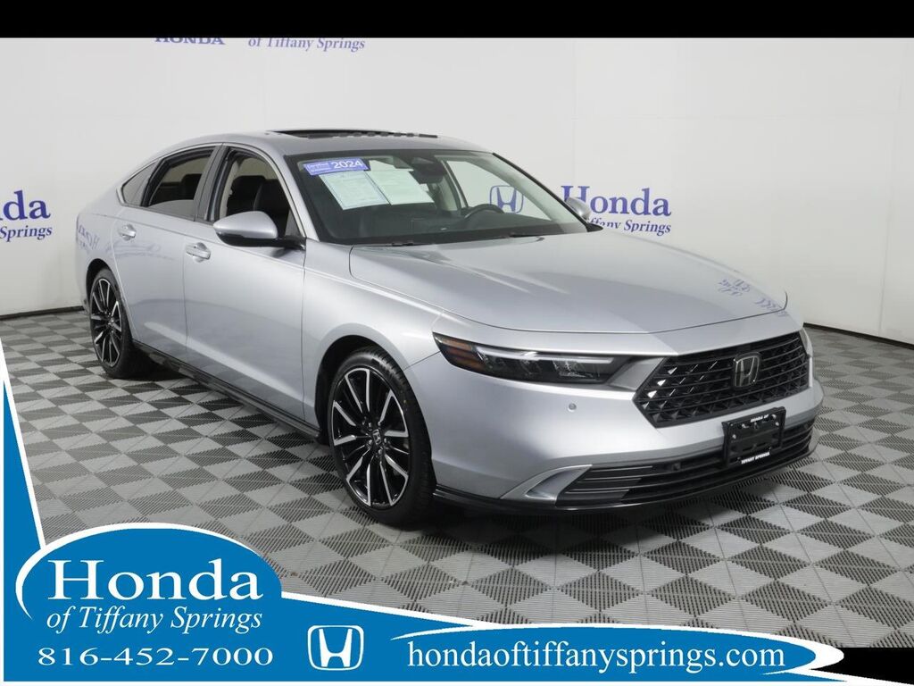 2024 Honda Accord Hybrid Touring — photo 1 of 13