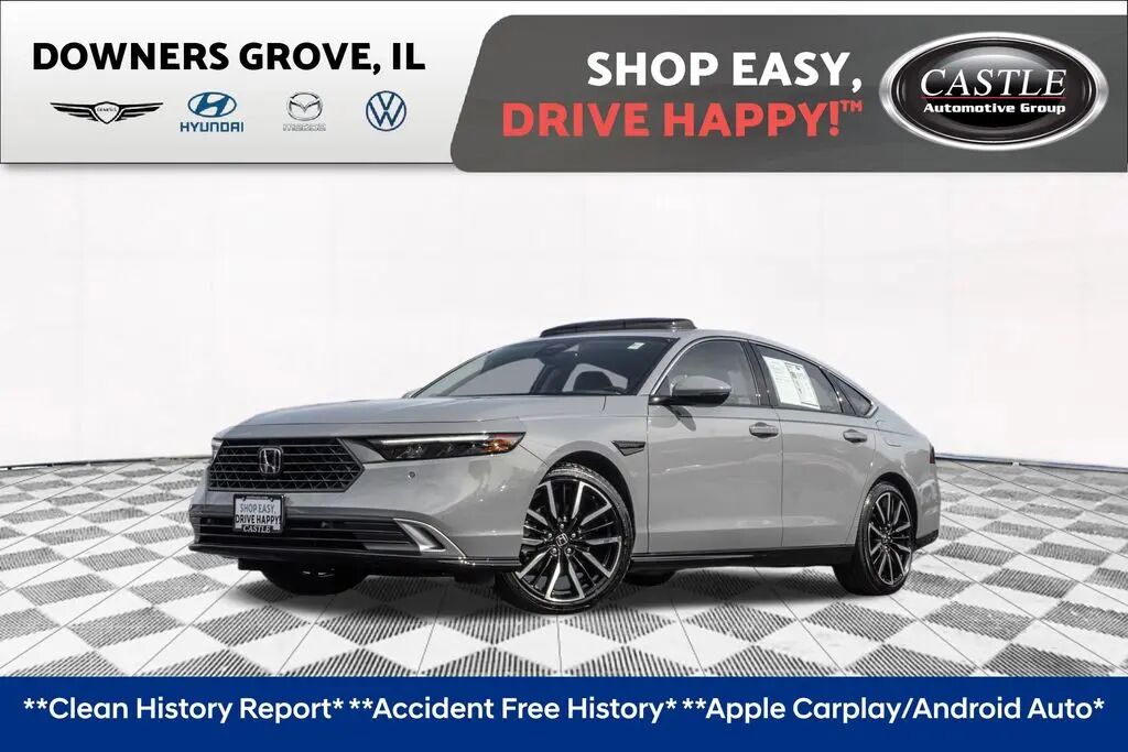2024 Honda Accord Hybrid Touring — photo 1 of 3