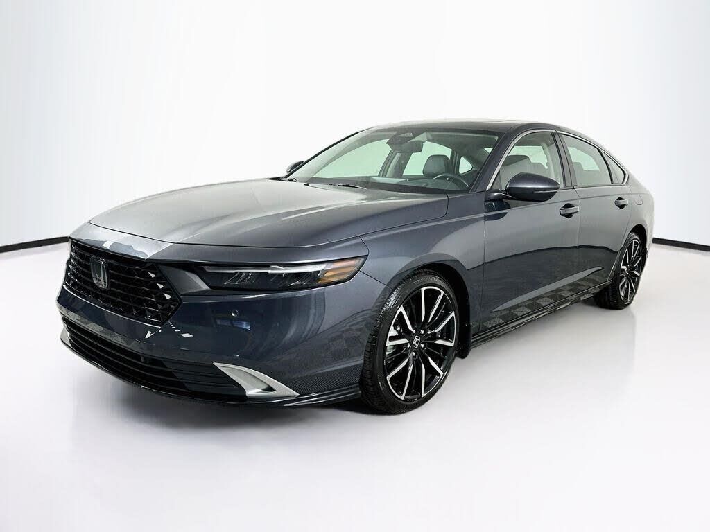 2024 Honda Accord Hybrid Touring — photo 1 of 1