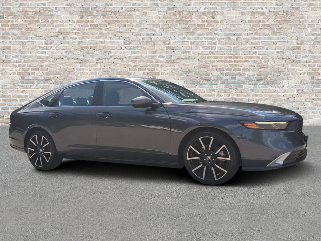 2023 Honda Accord Hybrid HYBRID TRG — photo 1 of 7