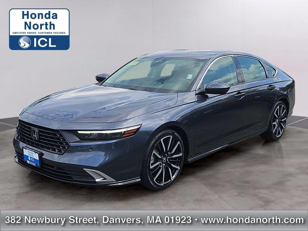 2023 Honda Accord Hybrid Touring — photo 1 of 13