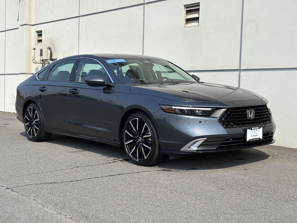 2026 Honda Accord Hybrid Touring — photo 1 of 7