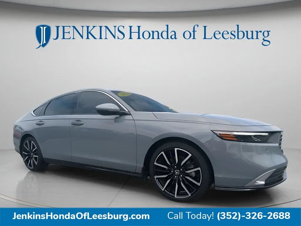 2024 Honda Accord Hybrid Touring — photo 1 of 1
