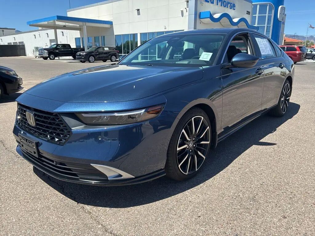 2024 Honda Accord Hybrid Touring — photo 1 of 1