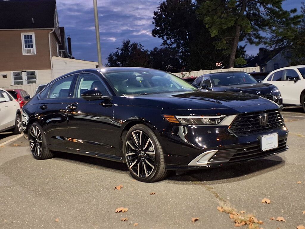 2025 Honda Accord Hybrid HYBRID TOURING — photo 1 of 1