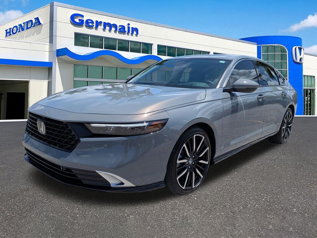 2026 Honda Accord Hybrid Touring — photo 1 of 13