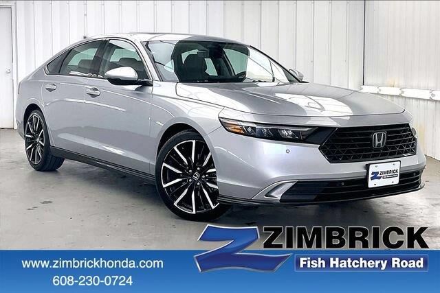 2024 Honda Accord Hybrid Touring — photo 1 of 13