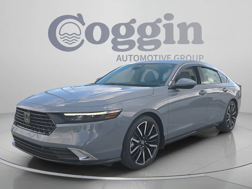 2026 Honda Accord Hybrid Touring — photo 1 of 13