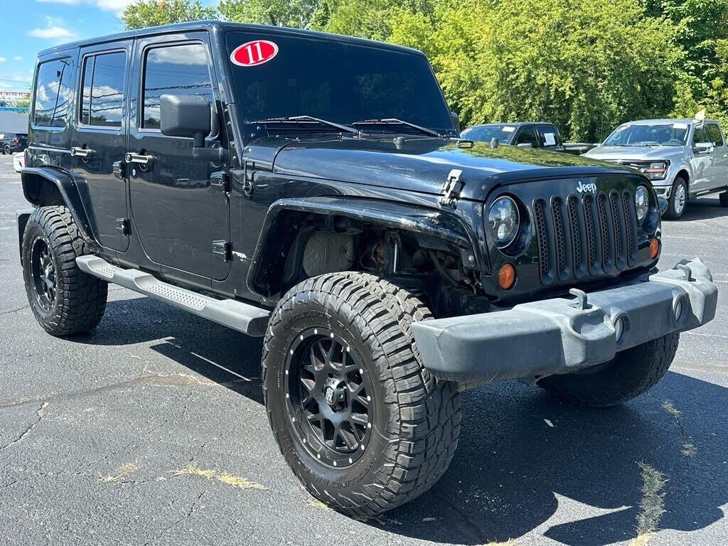 2011 Jeep Wrangler Unlimited Sahara — photo 1 of 1