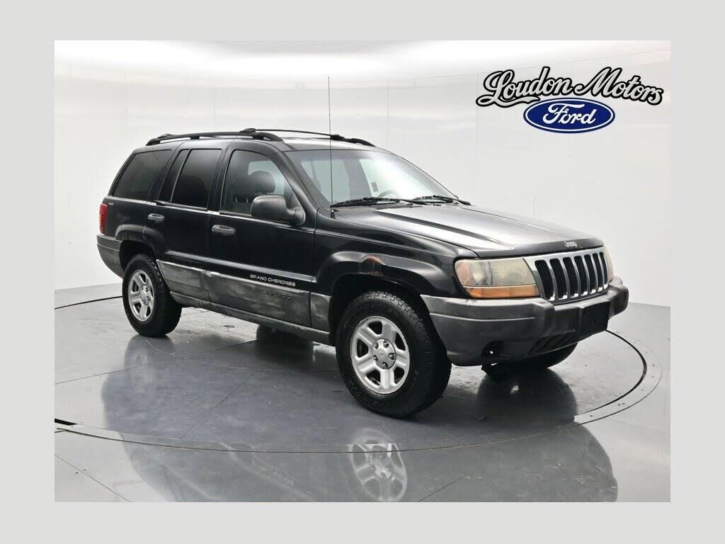 2000 Jeep Grand Cherokee Laredo — photo 1 of 1