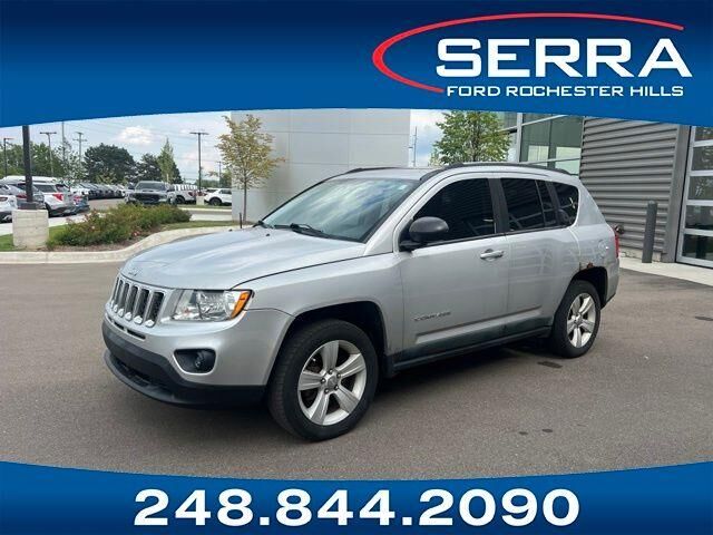 2011 Jeep Compass Sport — photo 1 of 13