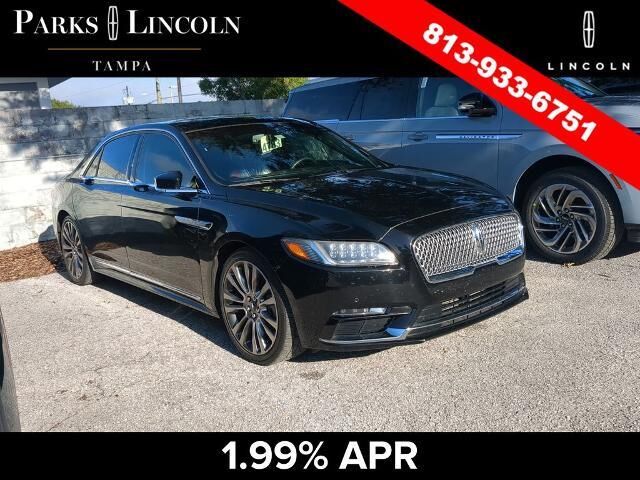 2017 Lincoln Continental Reserve — photo 1 of 26