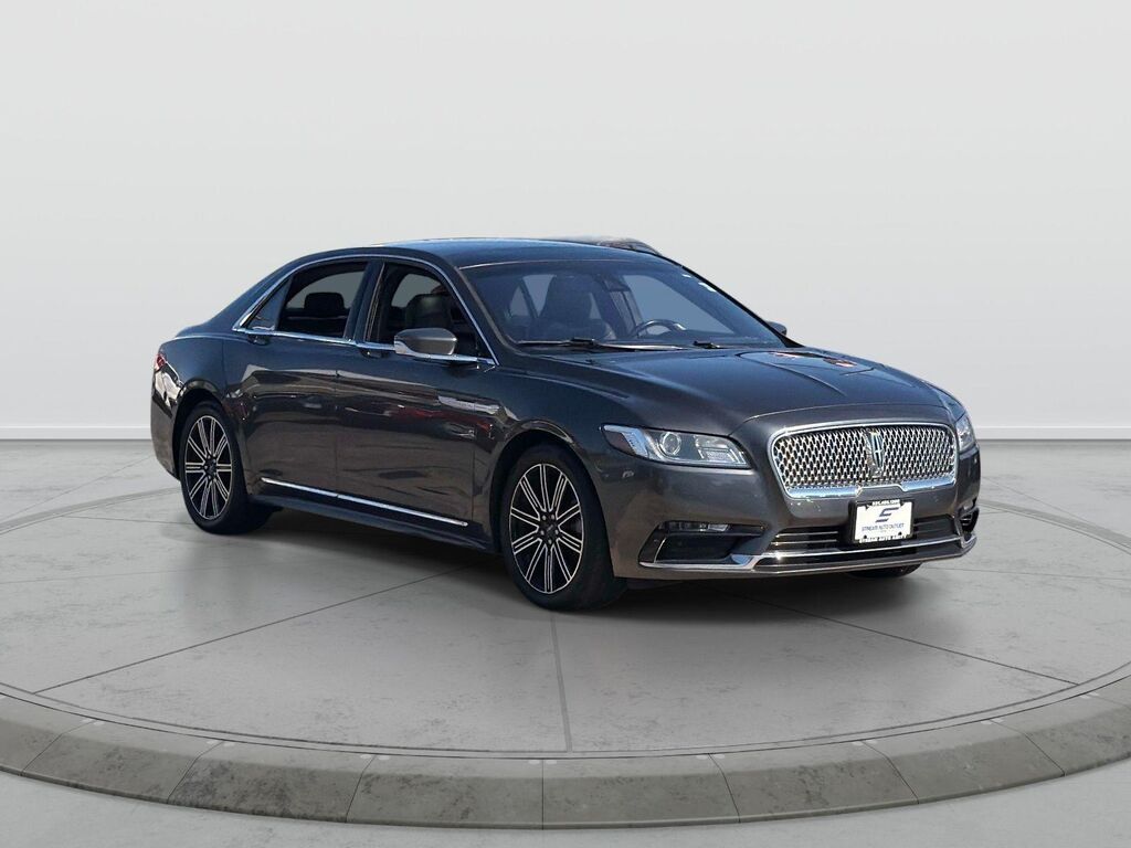 2018 Lincoln Continental Reserve — photo 1 of 20