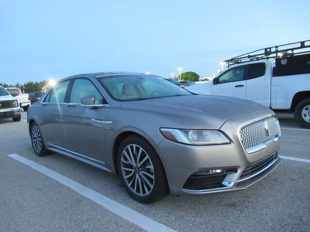 2018 Lincoln Continental Select — photo 1 of 4