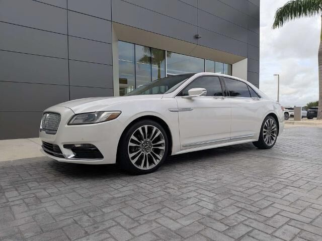 2017 Lincoln Continental Select
