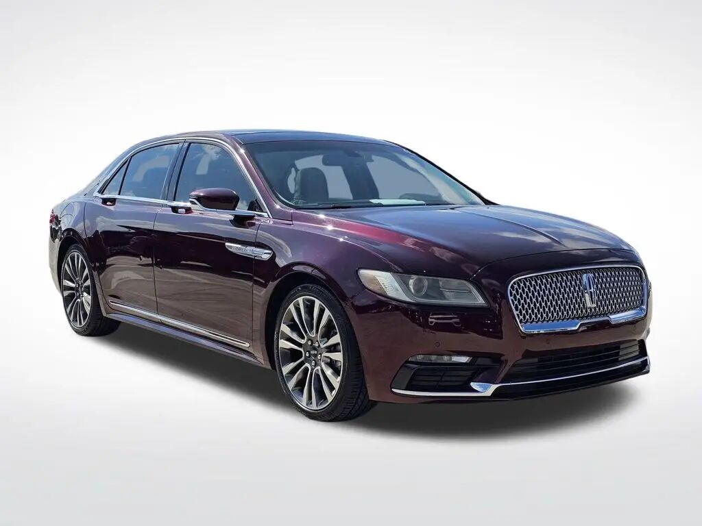 2017 Lincoln Continental Select — photo 1 of 13