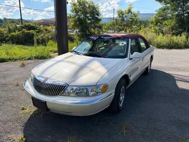 1998 Lincoln Continental Base — photo 1 of 12