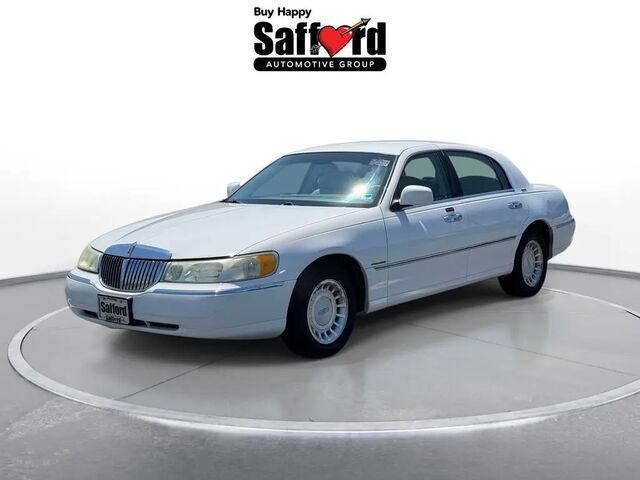 2002 Lincoln Town Car Executive