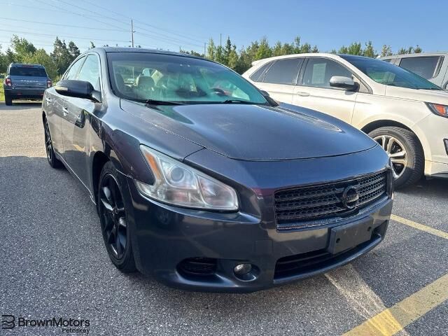 2010 Nissan Maxima 3.5 SV — photo 1 of 13