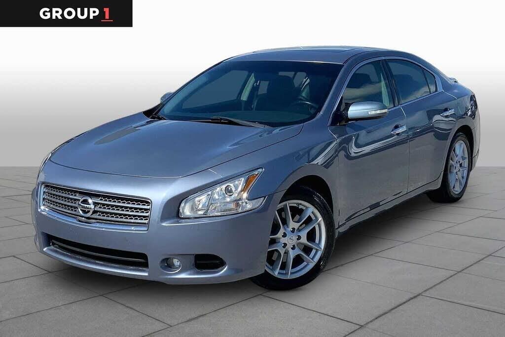 2011 Nissan Maxima 3.5 SV — photo 1 of 14