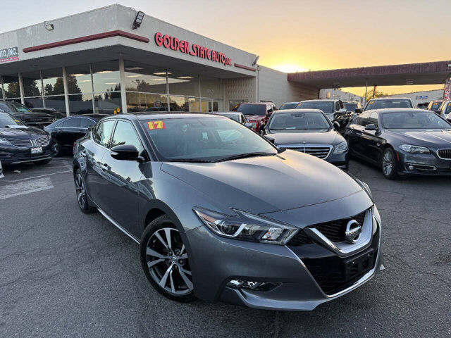 2017 Nissan Maxima SV — photo 1 of 13