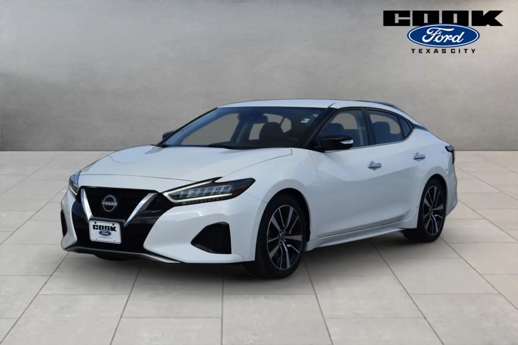 2023 Nissan Maxima 3.5 SV — photo 1 of 13