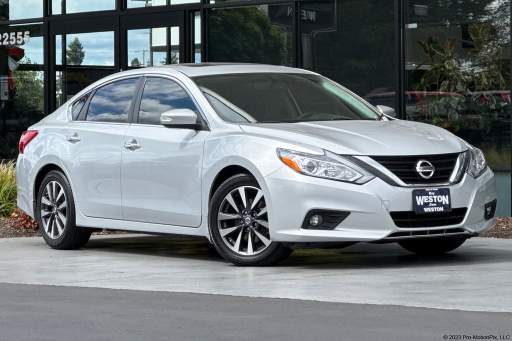 2017 Nissan Altima 2.5 SL — photo 1 of 26