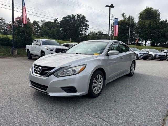 2018 Nissan Altima 2.5 S — photo 1 of 13