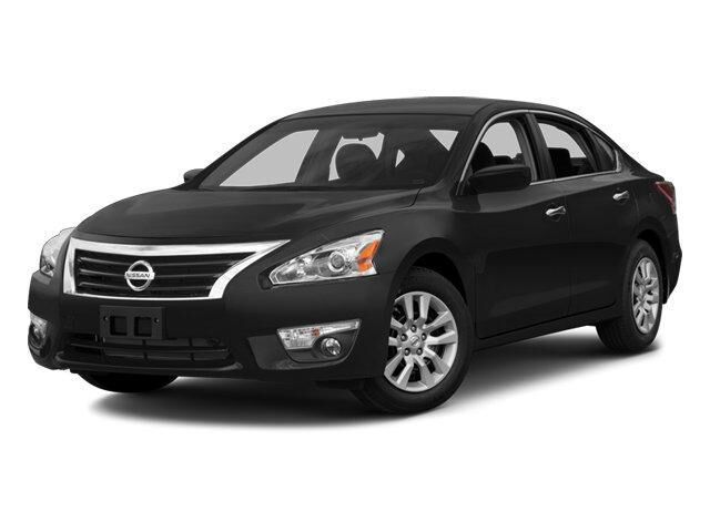 2014 Nissan Altima 2.5 S — photo 1 of 3
