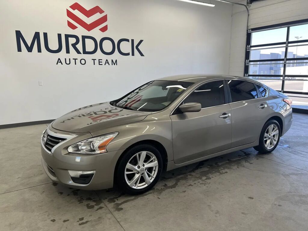 2013 Nissan Altima 2.5 SV — photo 1 of 13